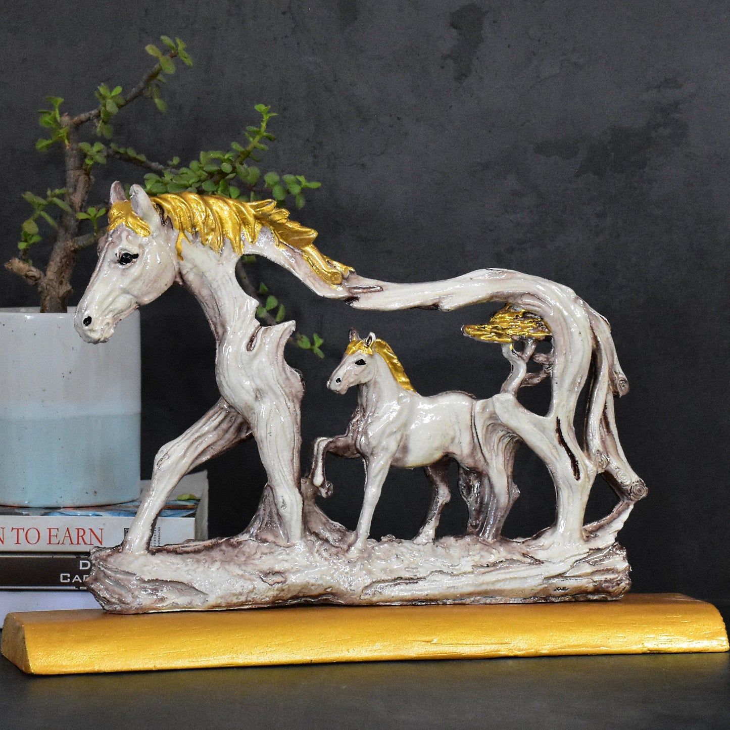 ï»¿Feng Shui Golden Horse With Baby Showpiece