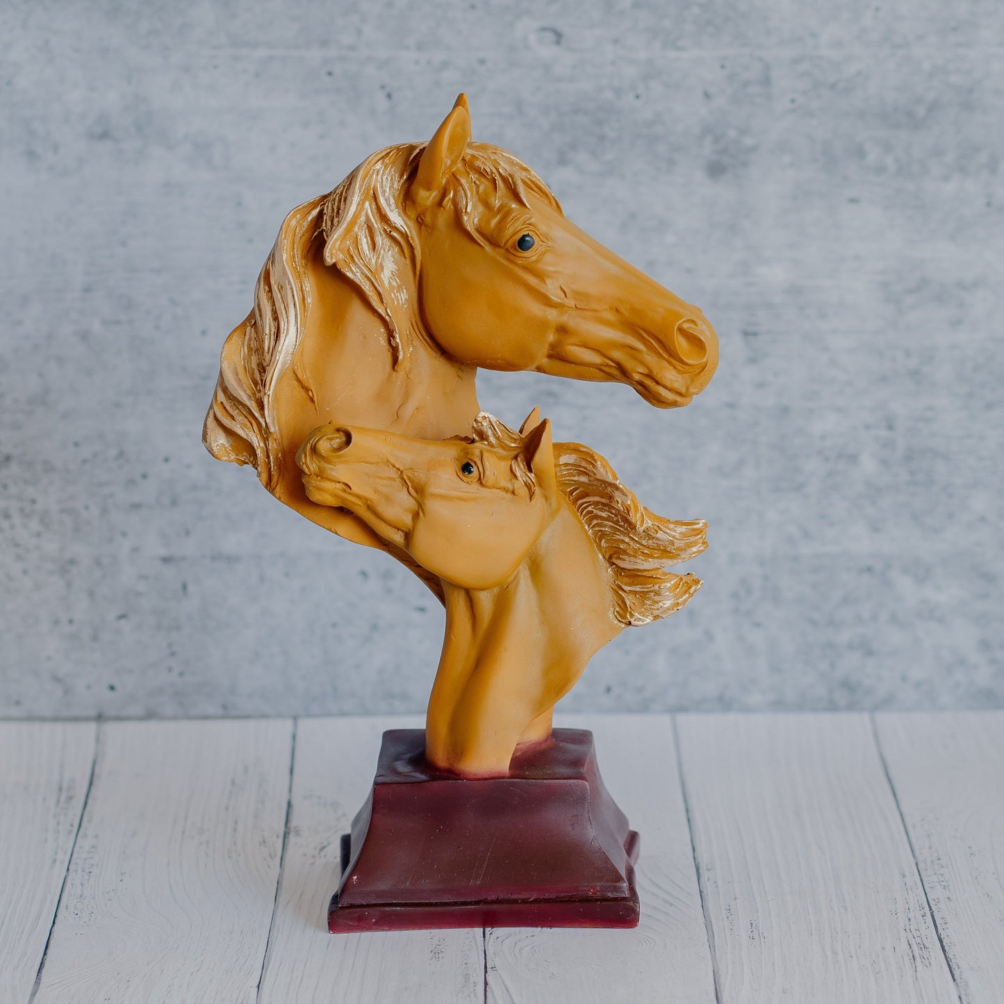 Horse Couple Bust Table Figurine (Red)