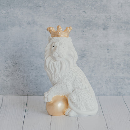 The Almighty Lion with Crown (Black)