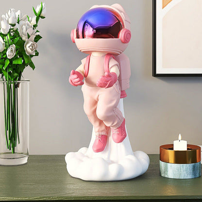 AESTHETIC ASTRONAUT SCULPTURE