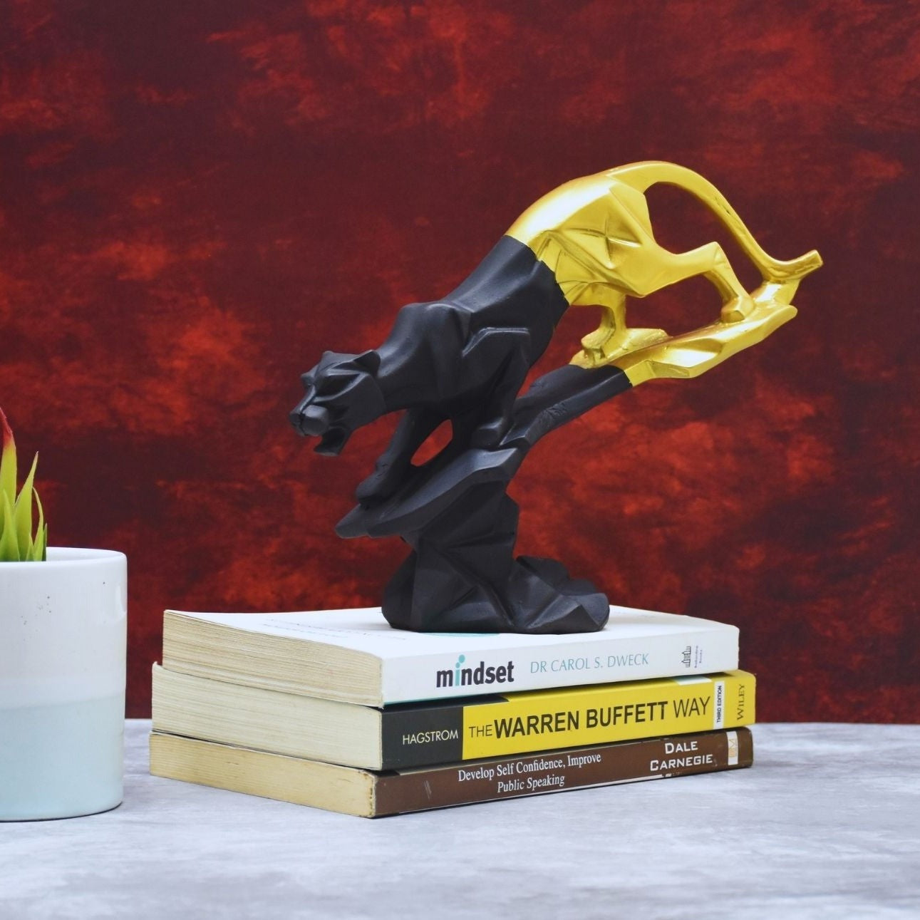 Roaring Panther Resin Statue-Golden Black